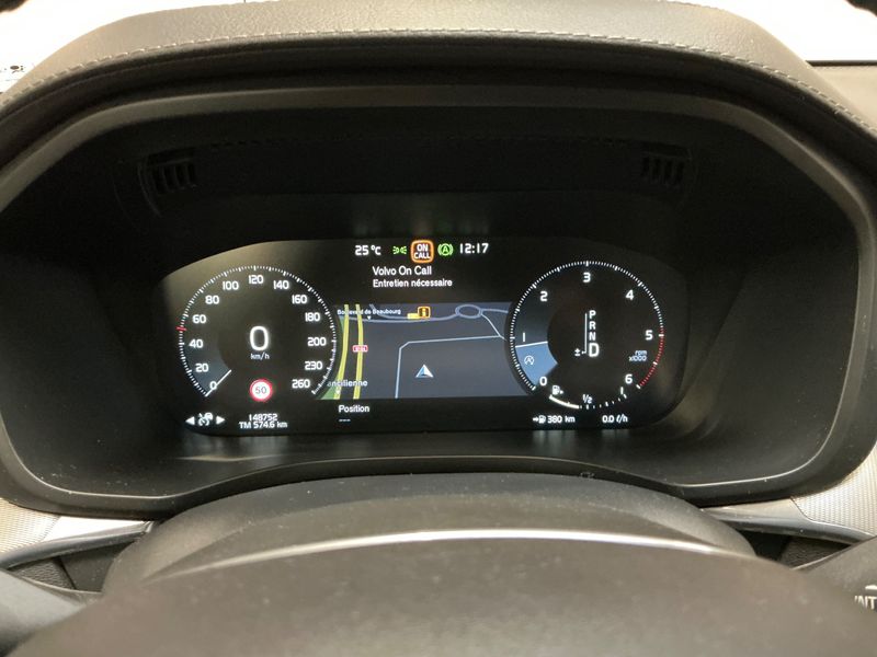 Volvo XC60 2.0 D5 Inscription Luxe AWD 2017 – снимка 18