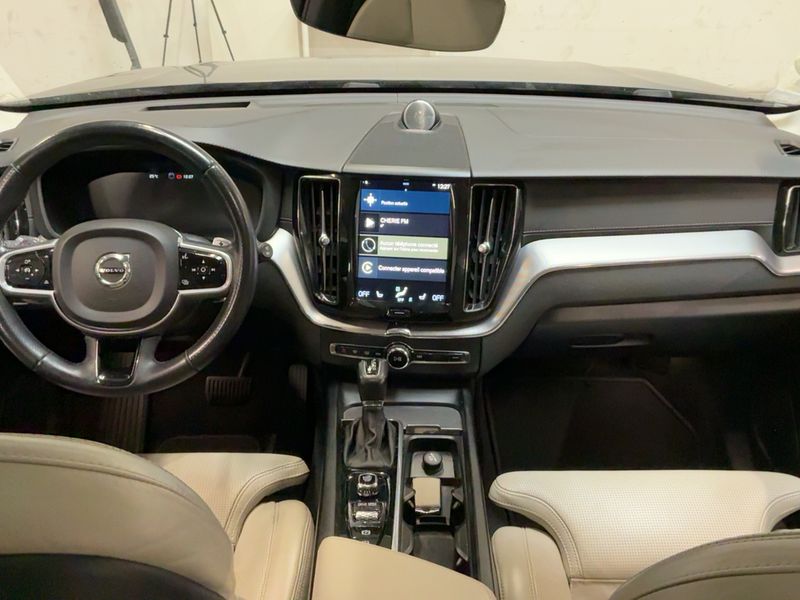 Volvo XC60 2.0 D5 Inscription Luxe AWD 2017 – снимка 17