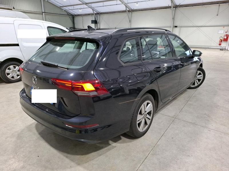 Volkswagen Golf VIII 2.0 TDI Life 2022 – снимка 5