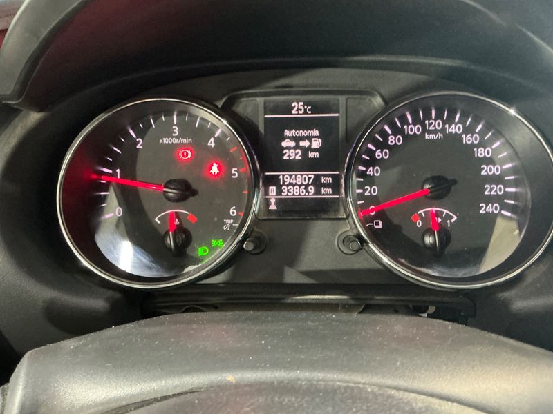 Nissan Qashqai 1.6 dCi Tekna Sport 2014 – снимка 18