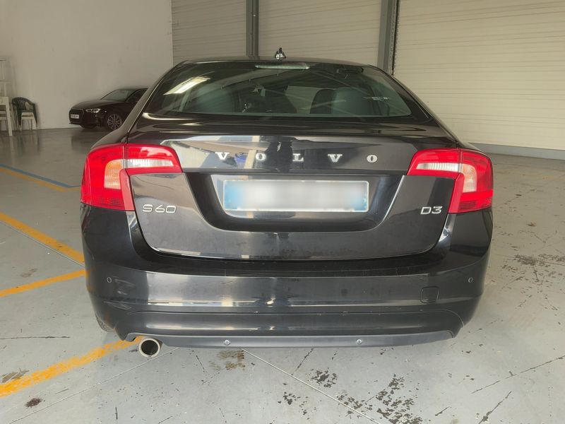 Volvo S60 2.0 D3 Momentum 2016 – снимка 7