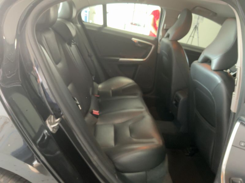 Volvo S60 2.0 D3 Momentum 2016 – снимка 19