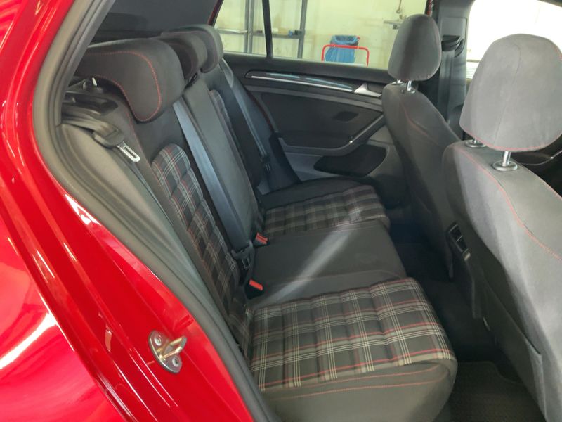 Volkswagen Golf VII 2.0 TSI GTI BlueMotion Tech 2016 – снимка 20