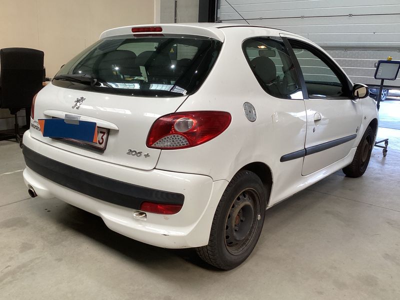 Peugeot 206+ 1.1 Generation 2012 – снимка 2