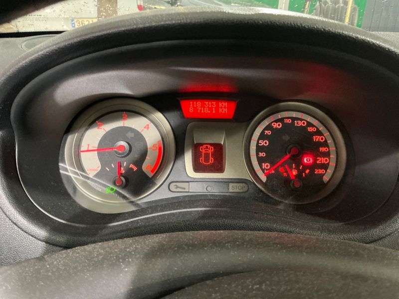 Renault Clio 1.5 dCi Expression 2007 – снимка 4