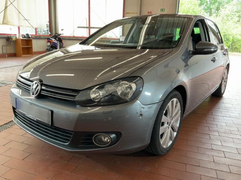 Volkswagen Golf VI 1.6 Team 2010 – снимка 1