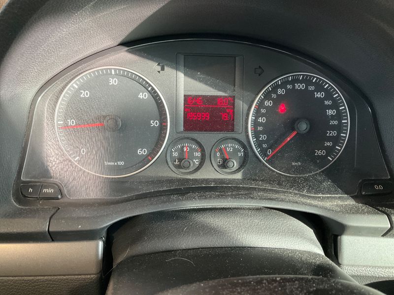 Volkswagen Golf V 1.9 TDI Trendline 2009 – снимка 4