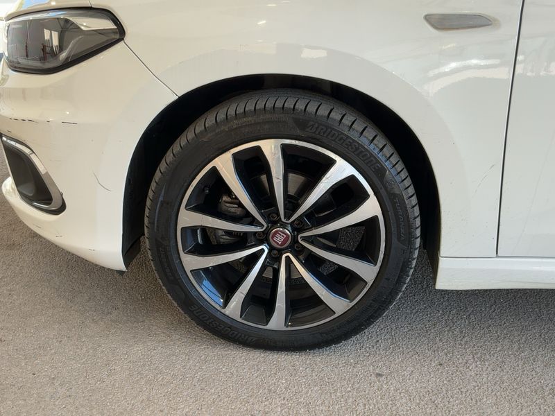 Fiat Tipo 1.6 JTDM Lounge 2016 – снимка 3