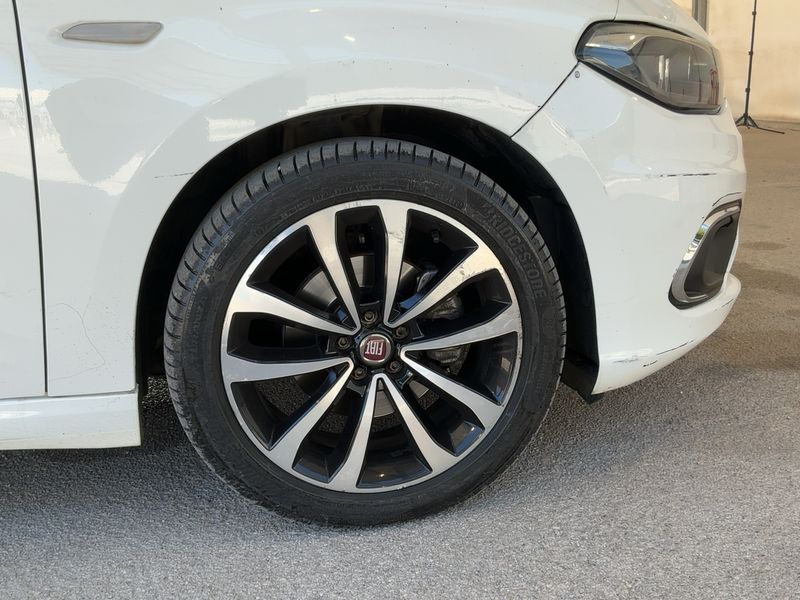 Fiat Tipo 1.6 JTDM Lounge 2016 – снимка 11