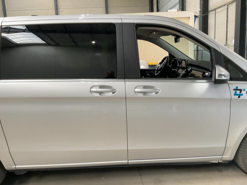 Mercedes-Benz V-Klasse V 300 d AVANTGARDE lang 2020 – снимка 10