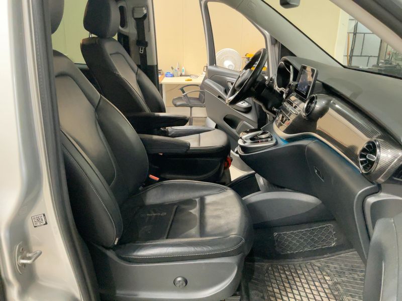 Mercedes-Benz V-Klasse V 300 d AVANTGARDE lang 2020 – снимка 16