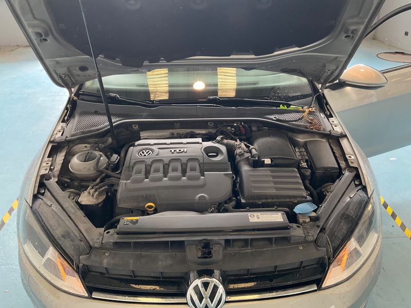 Volkswagen Golf VII 1.6 TDI Cup BlueMotion Tech 2014 – снимка 29