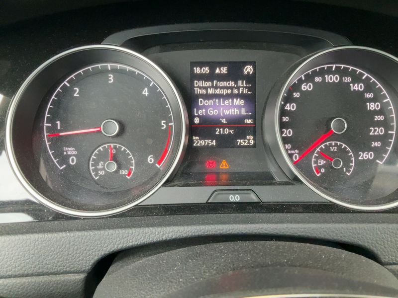 Volkswagen Golf VII 1.6 TDI Cup BlueMotion Tech 2014 – снимка 18