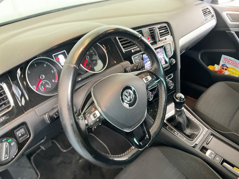 Volkswagen Golf VII 1.6 TDI Cup BlueMotion Tech 2014 – снимка 25