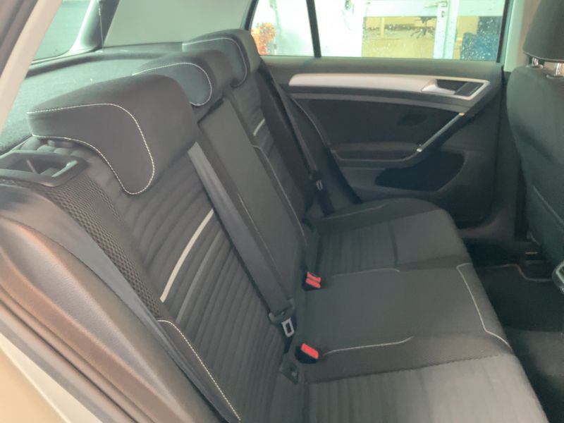 Volkswagen Golf VII 1.6 TDI Cup BlueMotion Tech 2014 – снимка 19