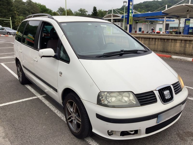 Seat Alhambra 2.0 TDI Reference Plus 2009 – снимка 12