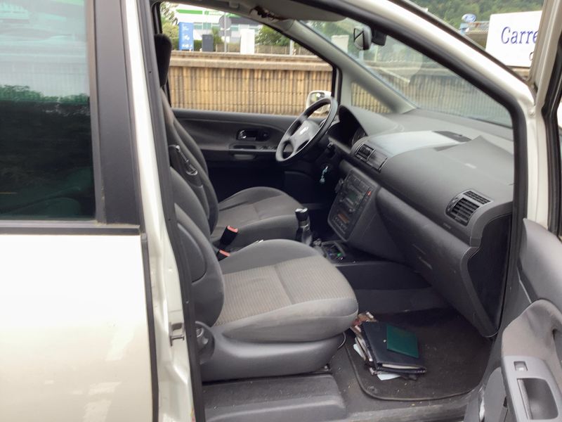 Seat Alhambra 2.0 TDI Reference Plus 2009 – снимка 16