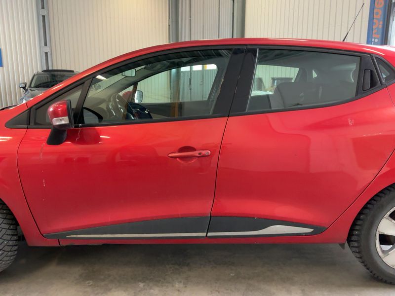 Renault Clio 0.9 Energy Luxe 2013 – снимка 4