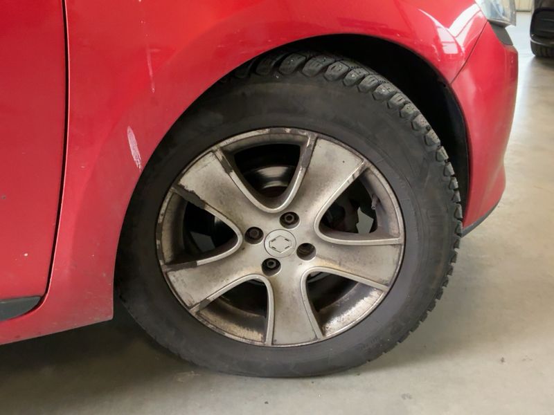 Renault Clio 0.9 Energy Luxe 2013 – снимка 11