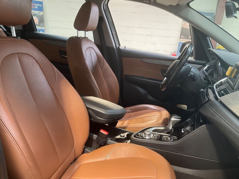 BMW 2er 218d Active Tourer Luxury Line 2015 – снимка 16