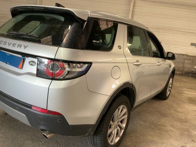 Land Rover Discovery Sport 2.0 Td4 SE AWD 2019 – снимка 8