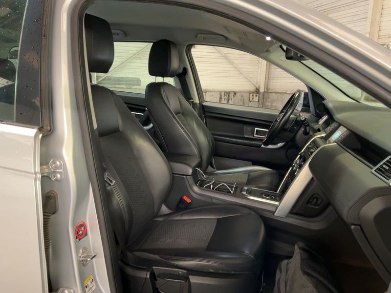 Land Rover Discovery Sport 2.0 Td4 SE AWD 2019 – снимка 16