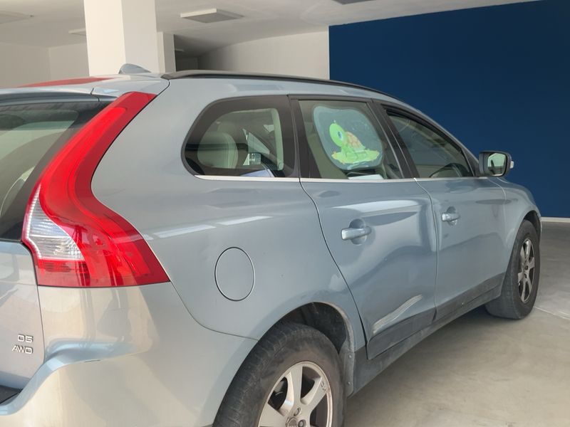 Volvo XC60 2.4 D5 Momentum AWD 2009 – снимка 8