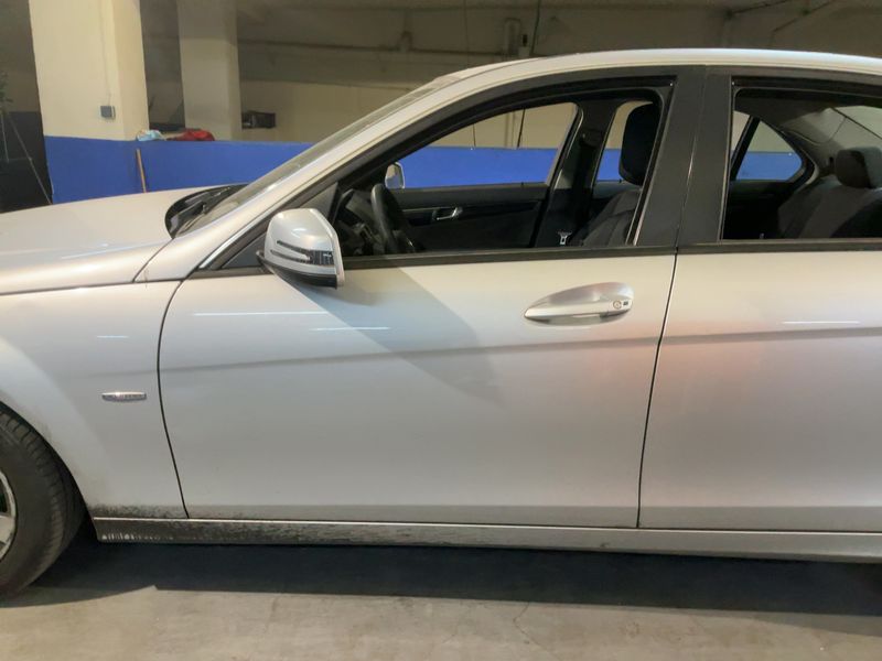 Mercedes-Benz C-Klasse C 200 CDI BlueEfficiency Classic 2009 – снимка 4