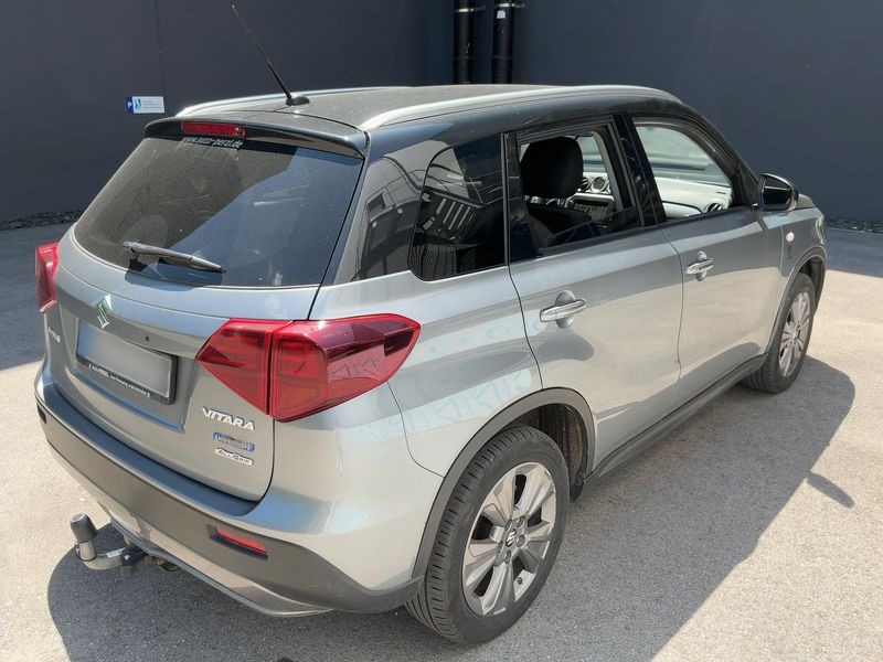 Suzuki Vitara 1.4 BoosterJet Mild-Hybrid Comfort+ 4x4 2022 – снимка 8