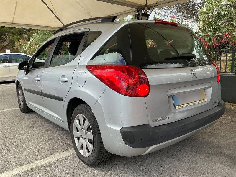 Peugeot 207 1.6 HDi Confort 2008 – снимка 6