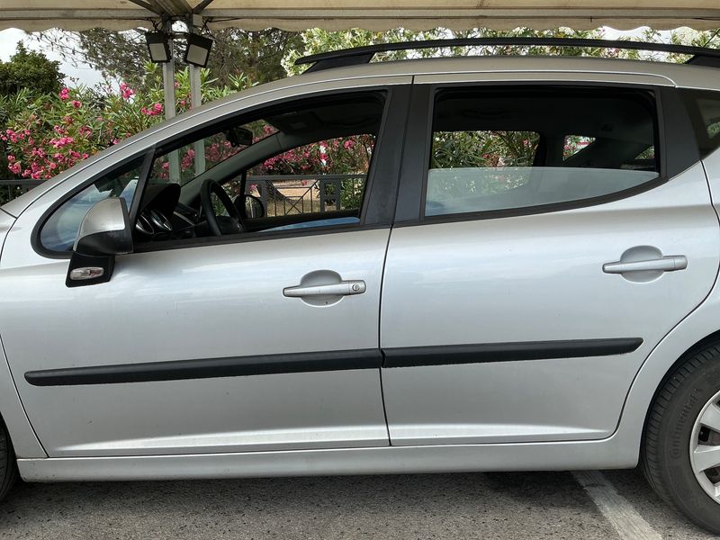 Peugeot 207 1.6 HDi Confort 2008 – снимка 4