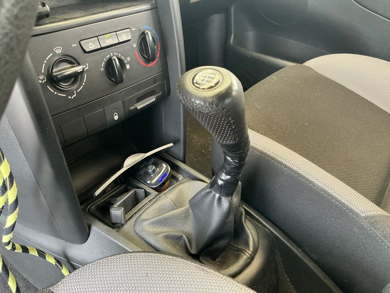 Peugeot 207 1.6 HDi Confort 2008 – снимка 21