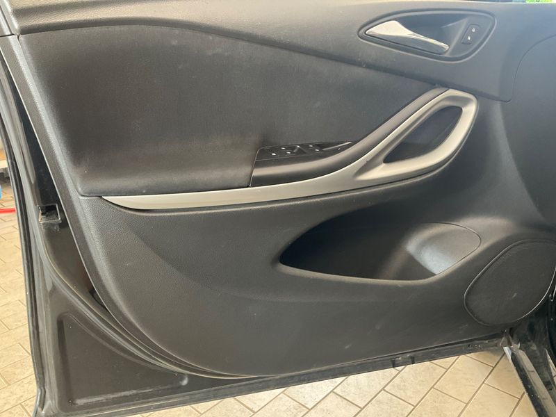 Opel Astra 1.6 CDTI DPF Edition Start/Stop 2019 – снимка 26