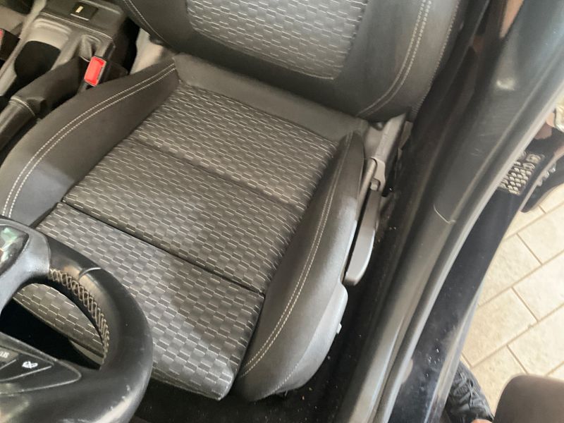 Opel Astra 1.6 CDTI DPF Edition Start/Stop 2019 – снимка 27