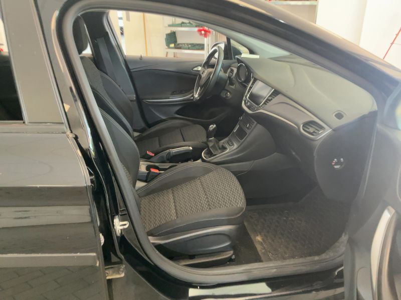 Opel Astra 1.6 CDTI DPF Edition Start/Stop 2019 – снимка 16