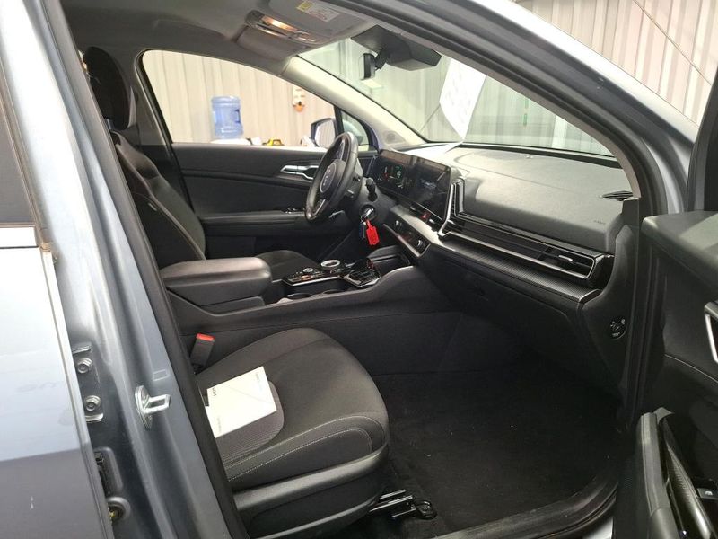 Kia Sportage 1.6 TGDI Hybrid Active 2023 – снимка 9