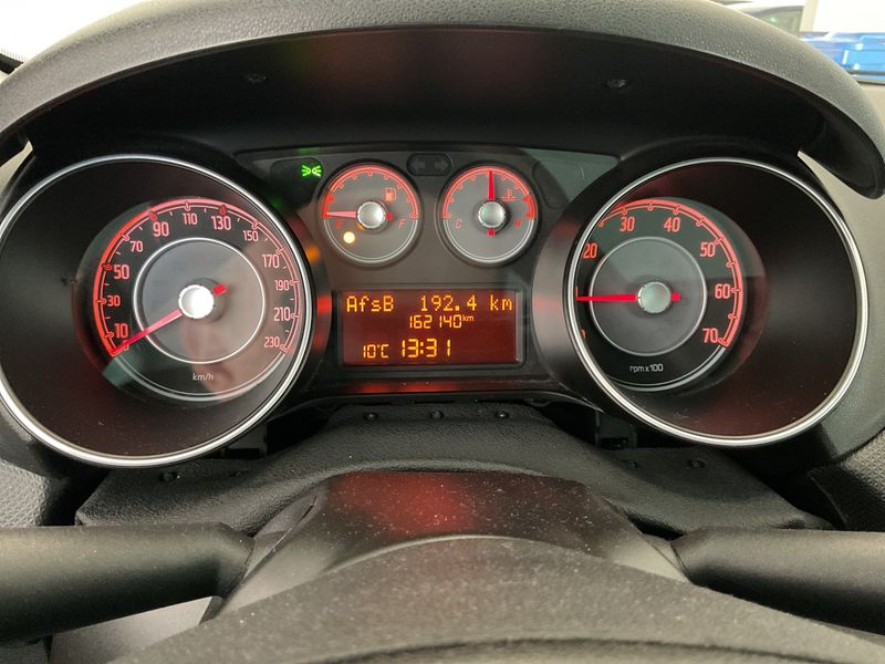 Fiat Punto 0.9 Easy 2012 – снимка 4