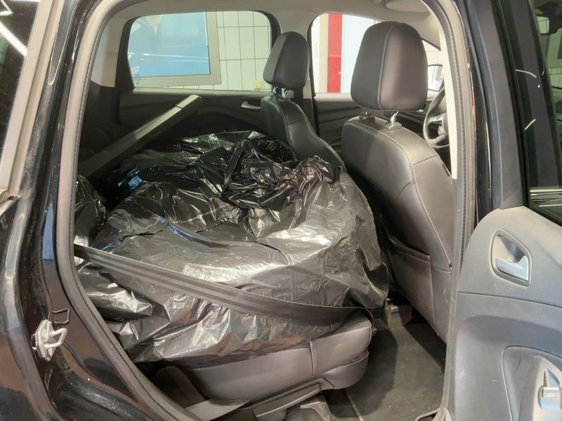 Ford Kuga 1.5 EcoBoost Titanium 2015 – снимка 20