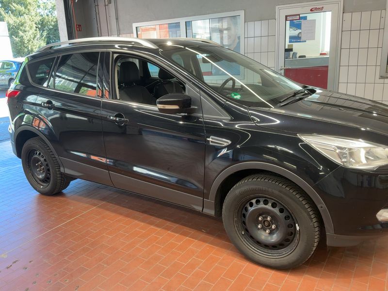 Ford Kuga 1.5 EcoBoost Titanium 2015 – снимка 12