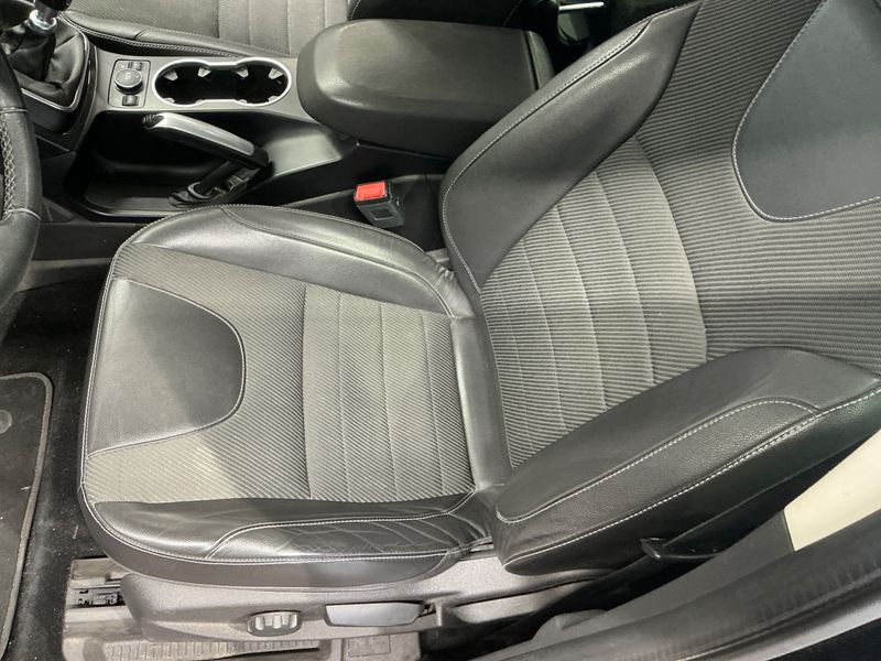 Ford Kuga 1.5 EcoBoost Titanium 2015 – снимка 25