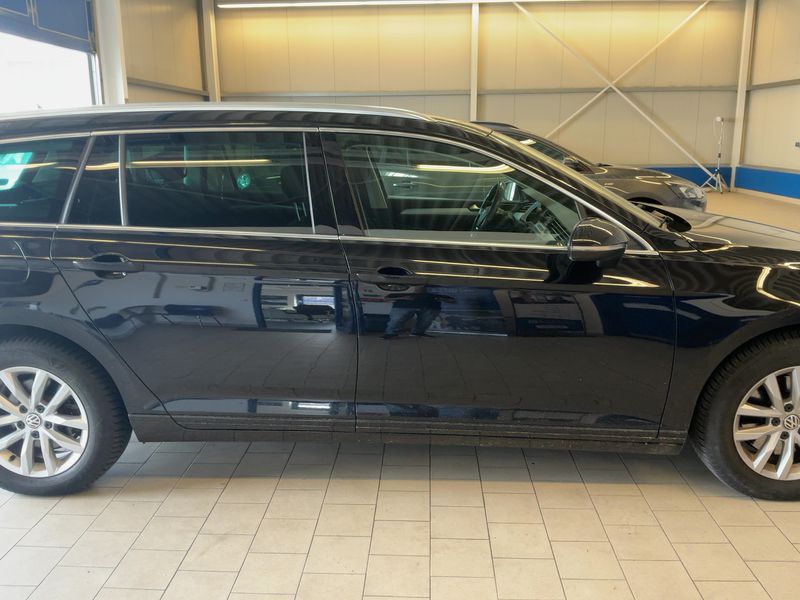Volkswagen Passat 2.0 TDI Comfortline BlueMotion Tech 2016 – снимка 10