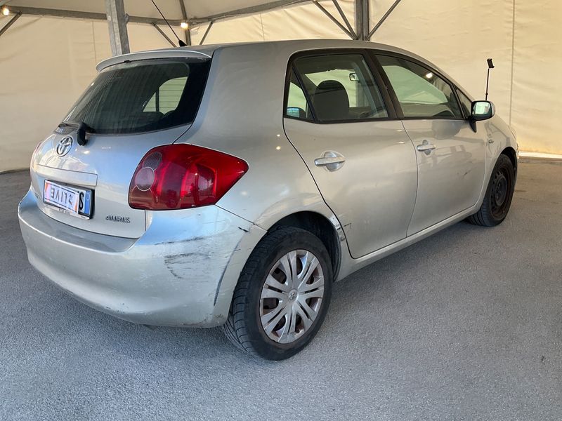 Toyota Auris 1.4 Turbodiesel Sol 2008 – снимка 2