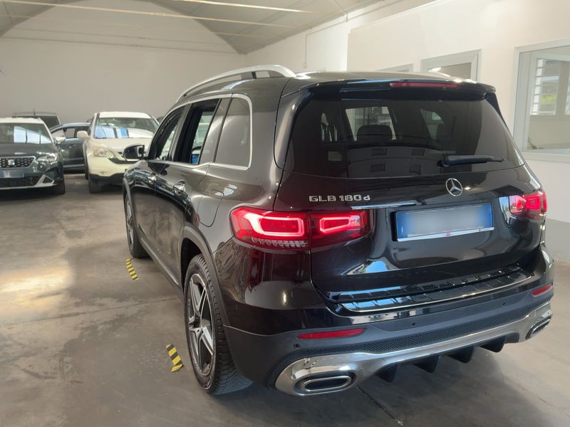 Mercedes-Benz GLB-Klasse GLB 180 d AMG Line 2021 – снимка 6