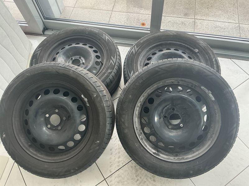 Ford Kuga 2.0 TDCi Titanium 2015 – снимка 15