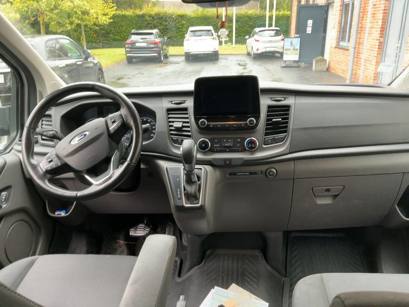 Ford Transit 2.0 TDCi 310 L1 Tourneo Titanium 2021 – снимка 17