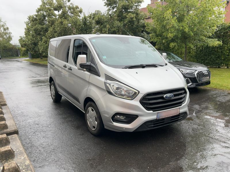 Ford Transit 2.0 TDCi 310 L1 Tourneo Titanium 2021 – снимка 12
