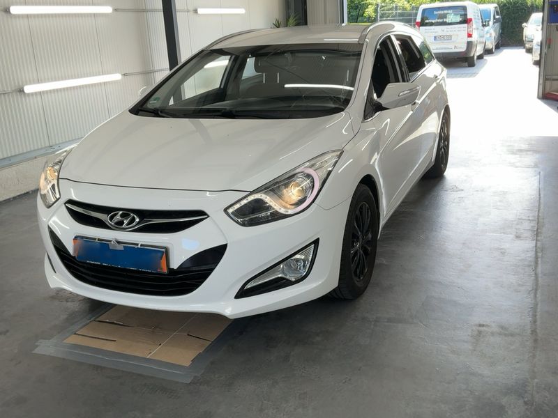 Hyundai i40 1.6 FIFA World Cup Edition 2014 – снимка 1