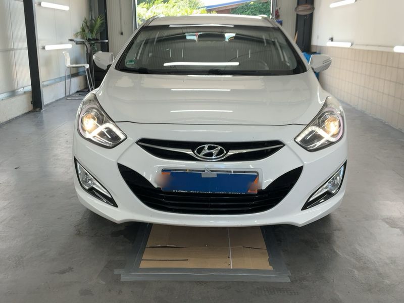 Hyundai i40 1.6 FIFA World Cup Edition 2014 – снимка 14