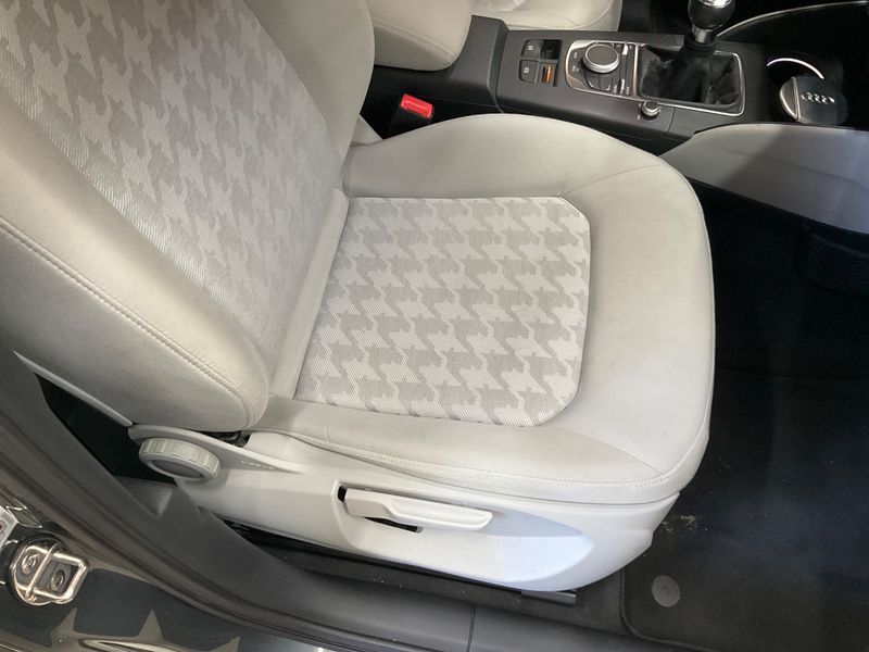 Audi A3 Sportback 2.0 TDI Attraction 2014 – снимка 23