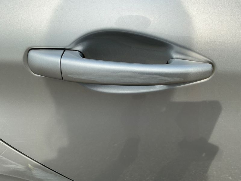 Peugeot 208 1.6 Blue-HDi Allure 2016 – снимка 28
